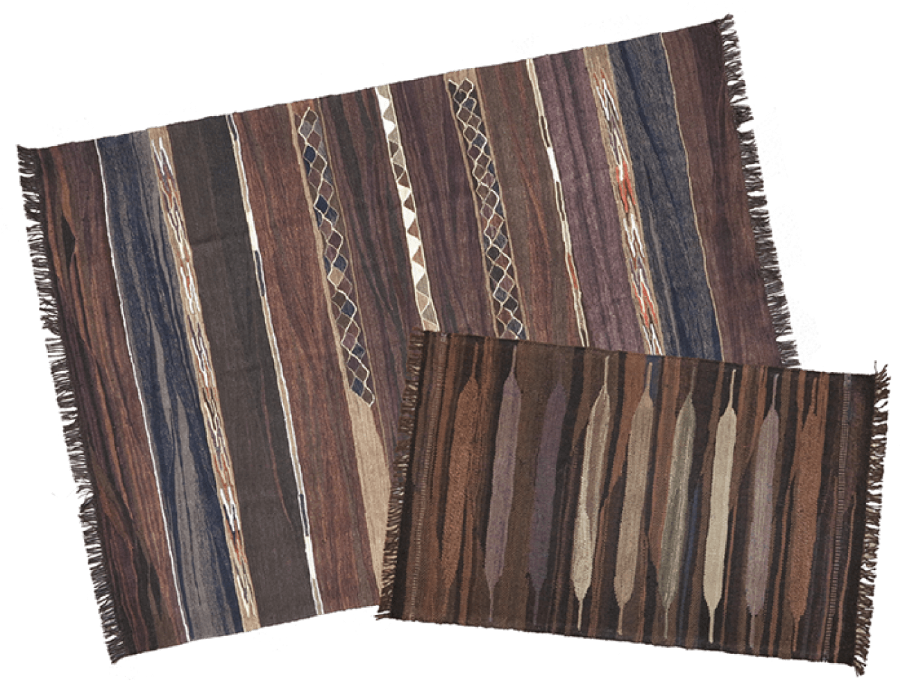 二枚のブラックキリムの写真